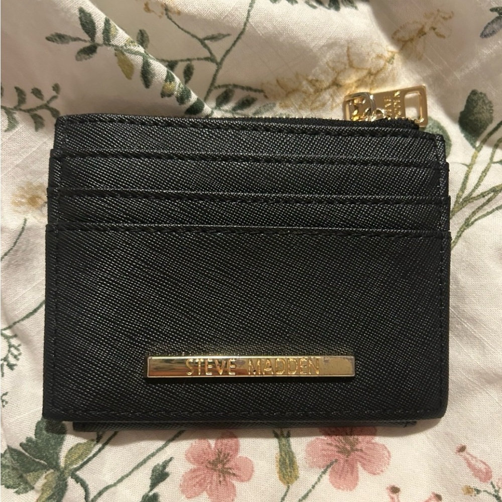 Steve Madden Black Card & Key Zip Holder with Gold Hardware